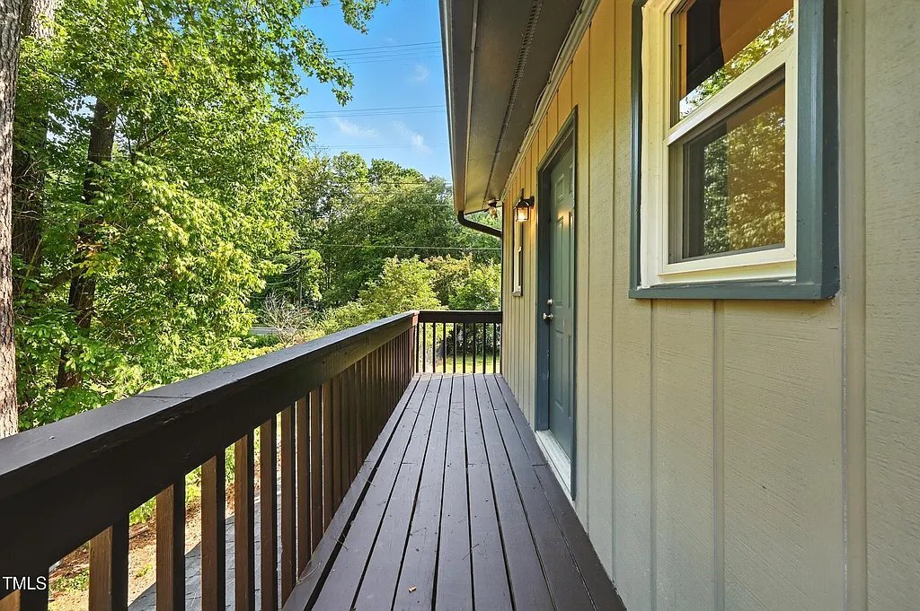 Building Photo - 4002 Westfield Dr