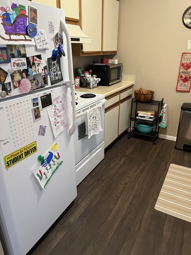 Building Photo - 2113 SW Brandywine Ln