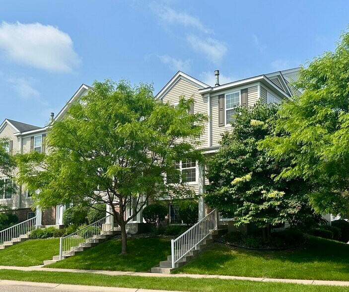 Building Photo - 15119 Fanning Dr N