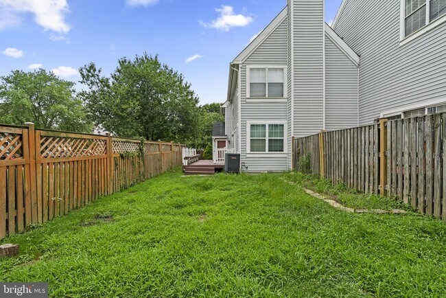 Building Photo - 8540 Harvest View Ct