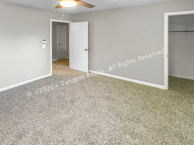 Building Photo - 2331 Kimberly Dr