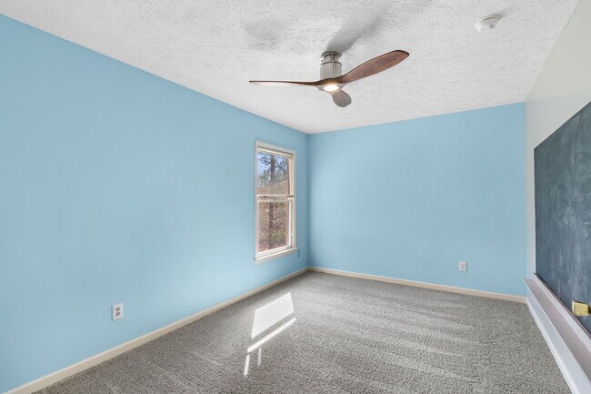 Building Photo - 7666 Wilkins Dr