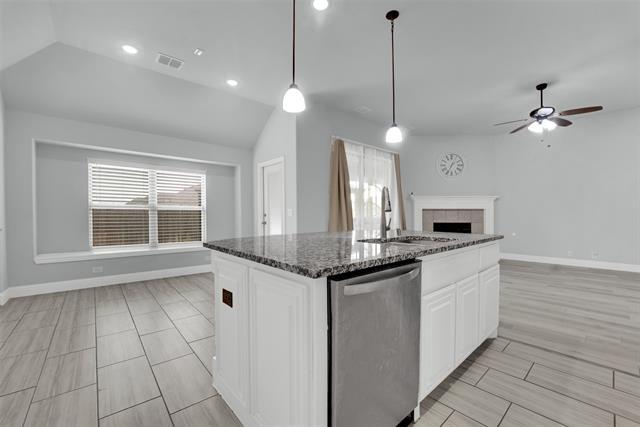 Building Photo - 2617 Tinsley Dr