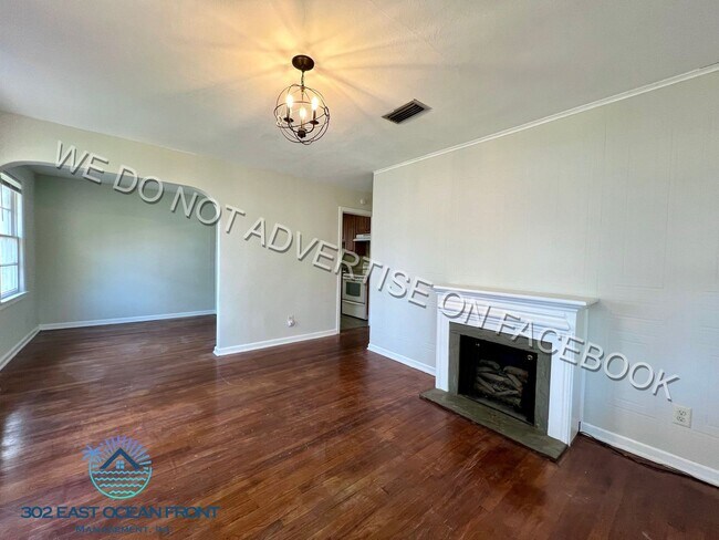 Building Photo - 1733 Mc Millan St
