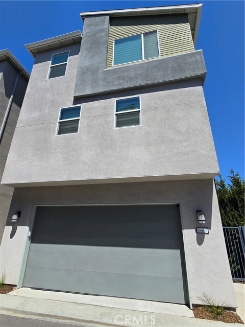 Building Photo - 250 N Standard Ave