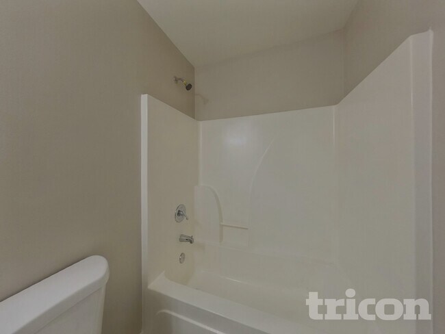 Building Photo - 5506 Linda Vista Ln