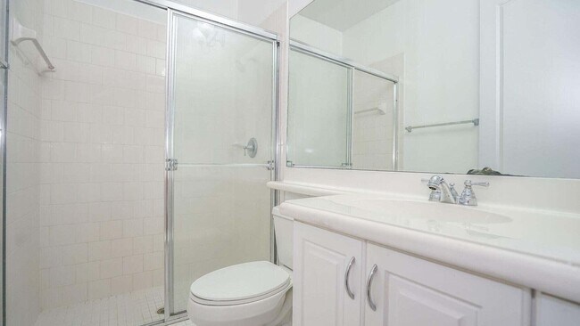 Building Photo - 3833 NW 5th Terrace