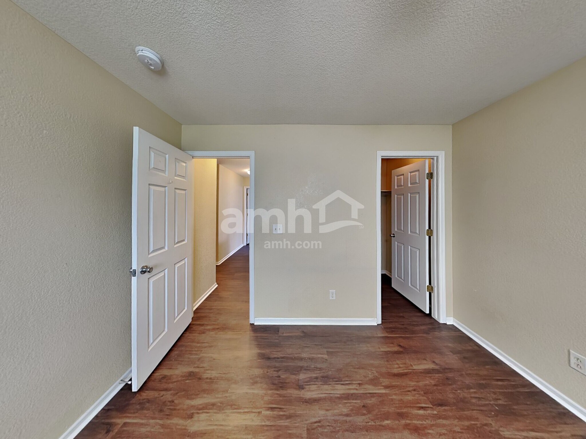 Building Photo - 20930 E 42nd Ave