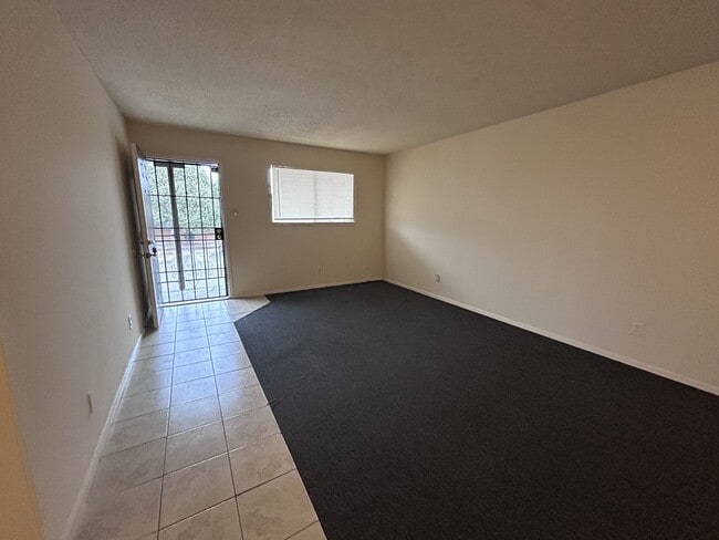 Building Photo - 2800 Cerrillos Rd