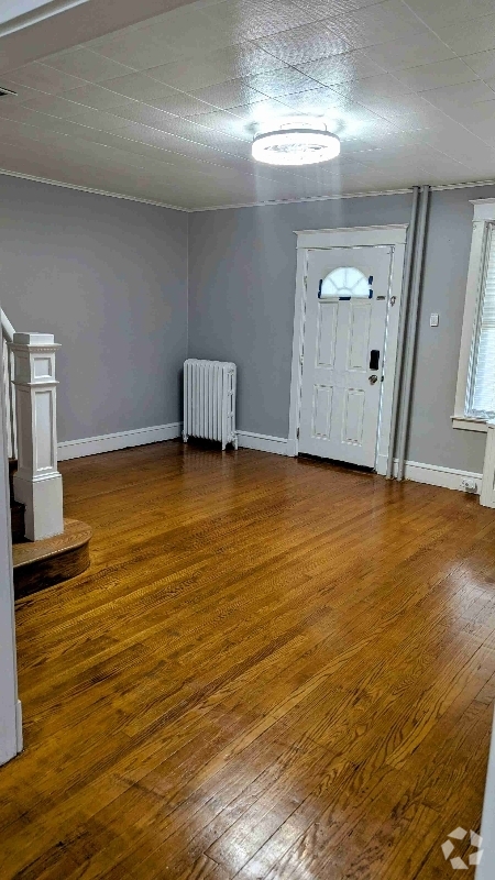 Building Photo - 712 W 28th St