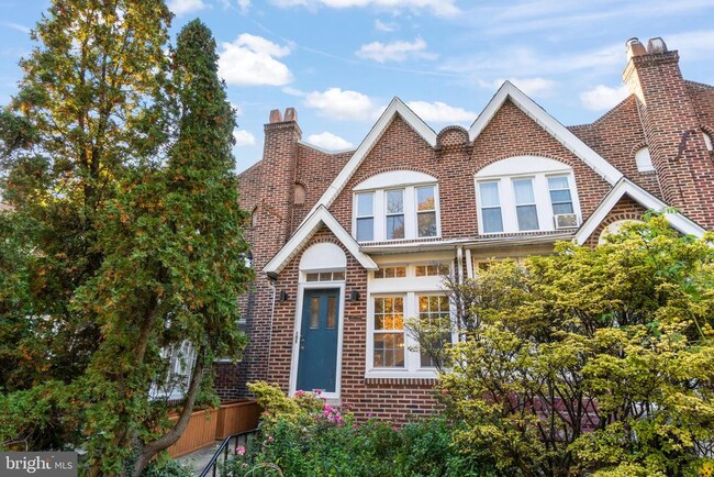 Building Photo - 507 W Abbottsford Ave