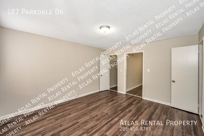 Building Photo - 182 Parkdale Dr