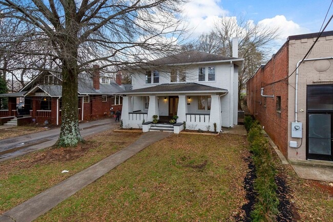 Building Photo - 104 E Glenwood Ave