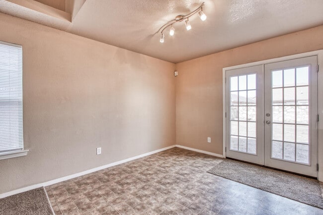 Building Photo - 11717 Lapstone Way