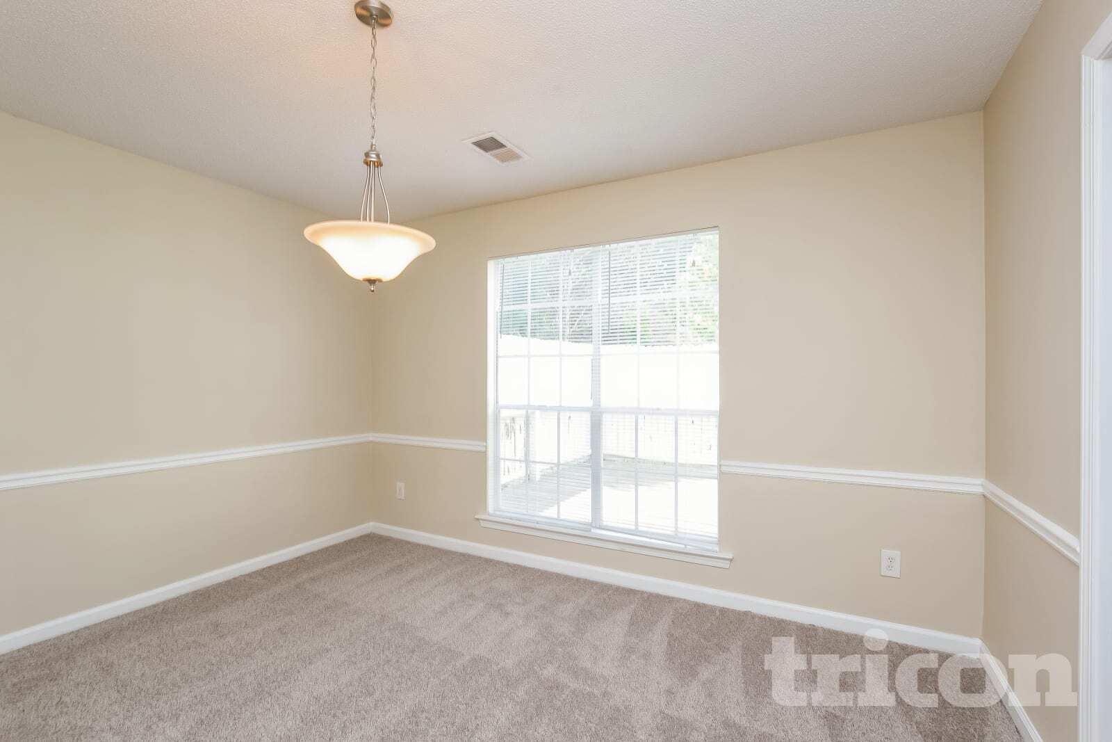 Building Photo - 2198 Colony Dr