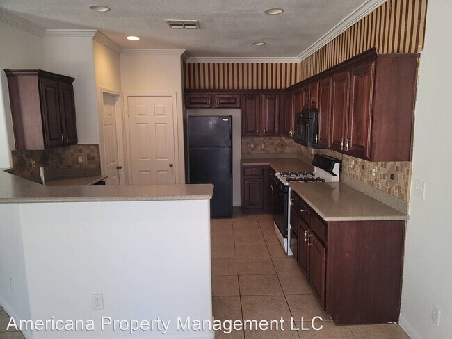 Building Photo - 4 br, 2.5 bath House - 4524 Silverado Sage...