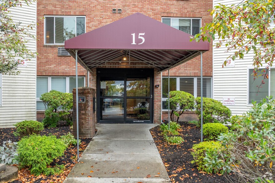 Primary Photo - Sycamore Crest 55+ Senior Apartments