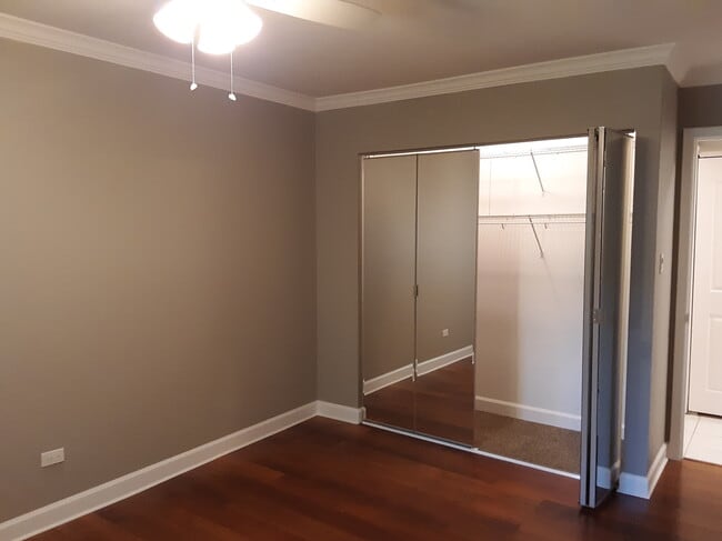 Building Photo - 5117 Blodgett Ave