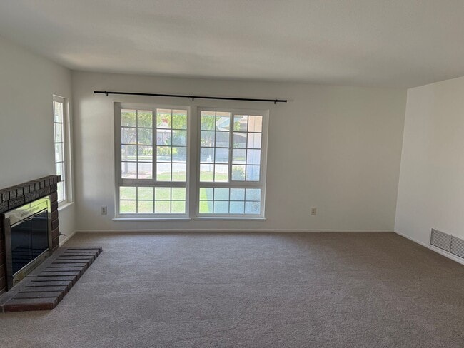 Building Photo - Cozy 3/2 in Chino Hills