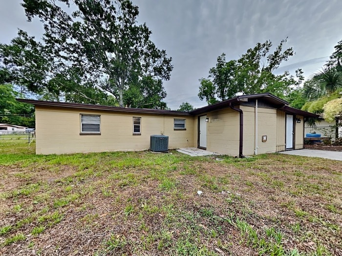 Building Photo - 5226 Timawatha Ave