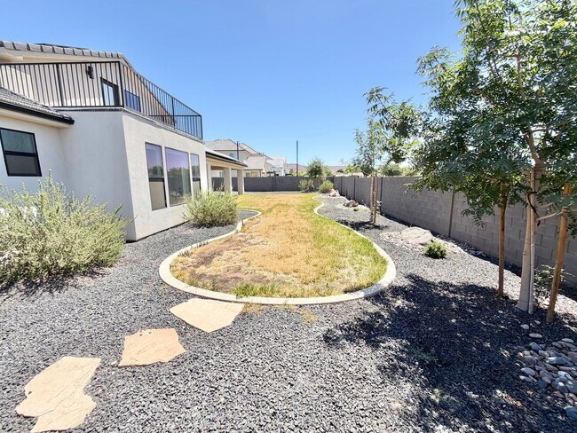 Building Photo - 3134 Blue Heron Dr