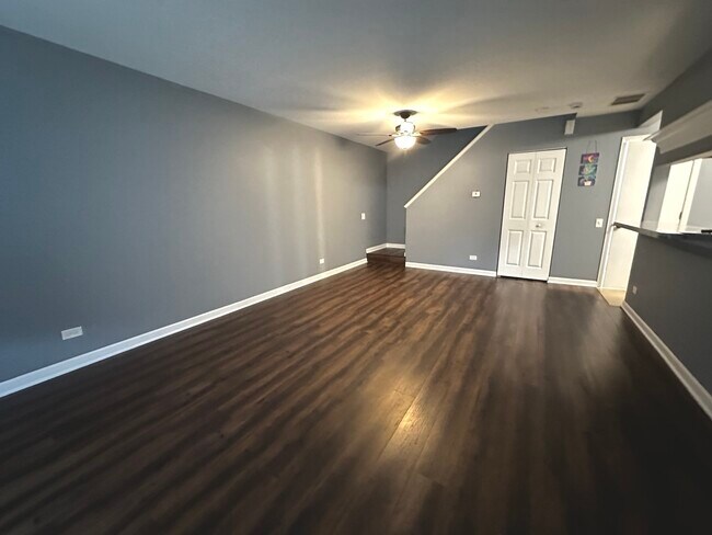 Building Photo - 1572 Normantown Rd