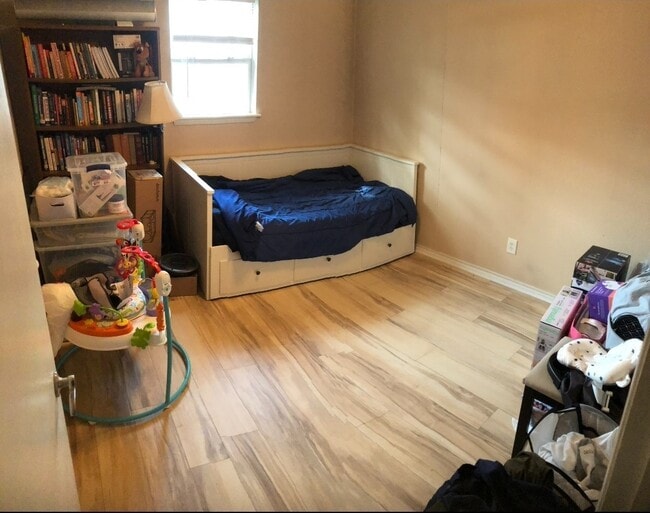 Building Photo - 17910 Strack Farm Rd