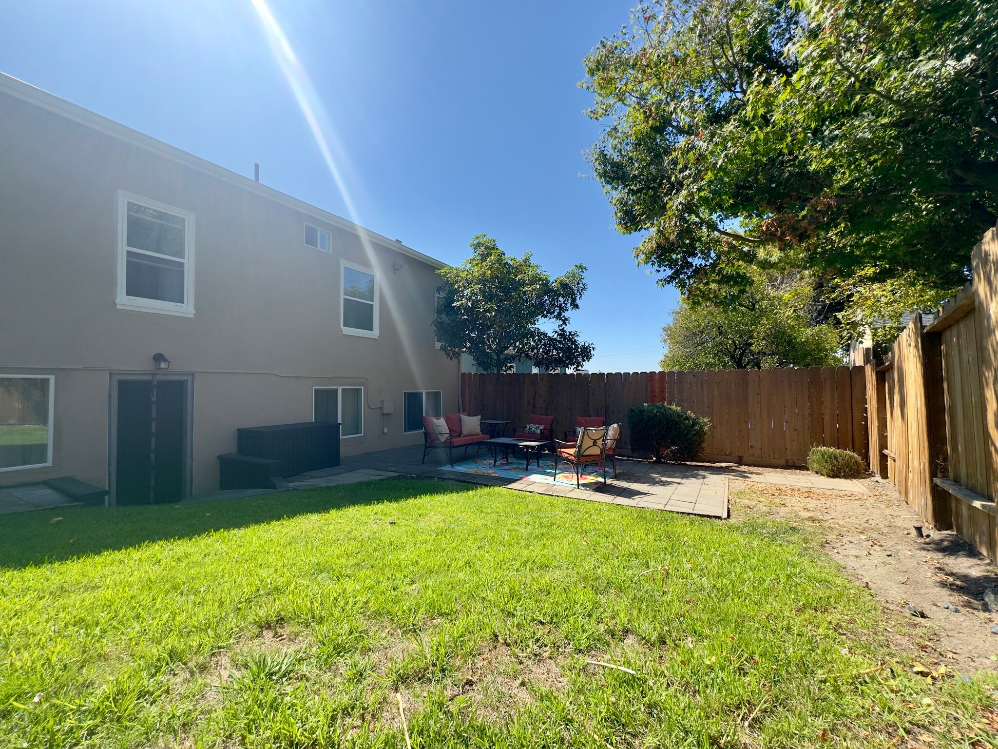 Building Photo - 2615 Maxwell Ave