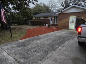Building Photo - 126 Carter Cir