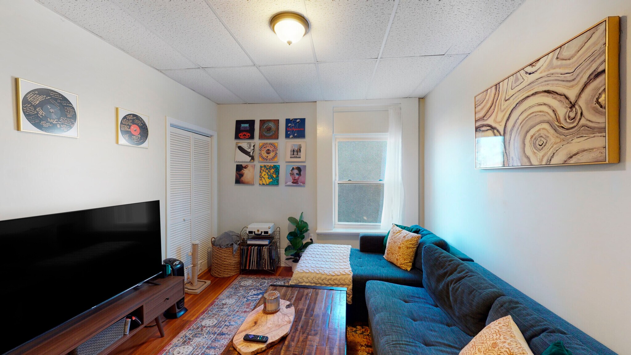 Building Photo - 359 Broadway