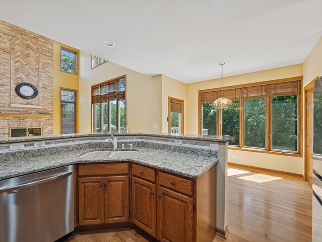 Building Photo - 1134 S Hiddenbrook Trail