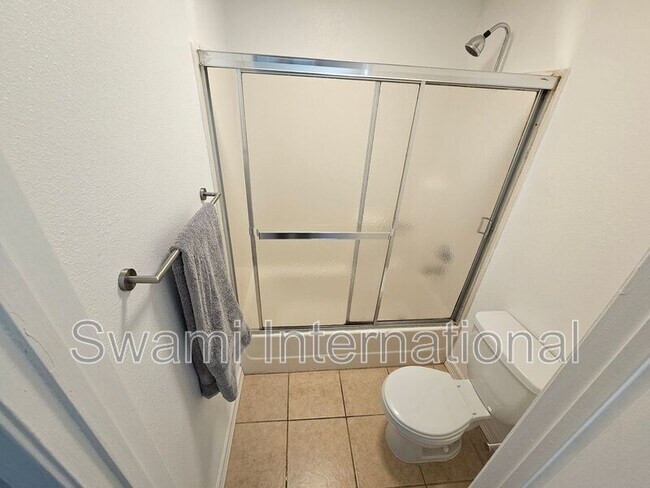 Building Photo - 926 Wilmington Blvd