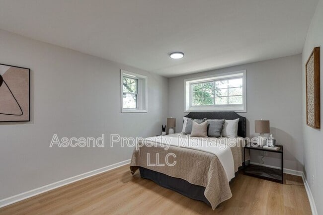 Building Photo - 9158 Westminister Cir Dr