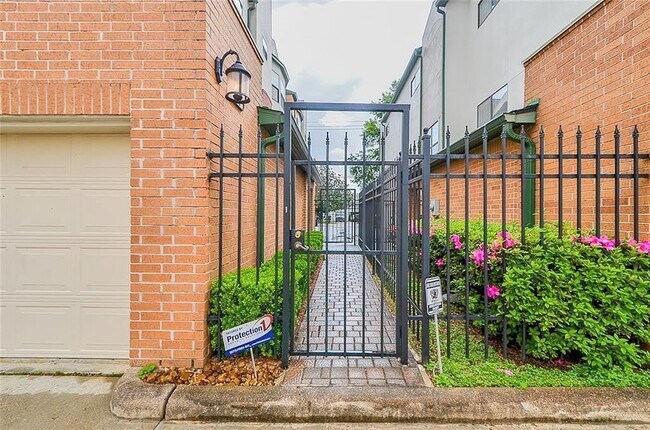 Building Photo - 5402 Gibson St