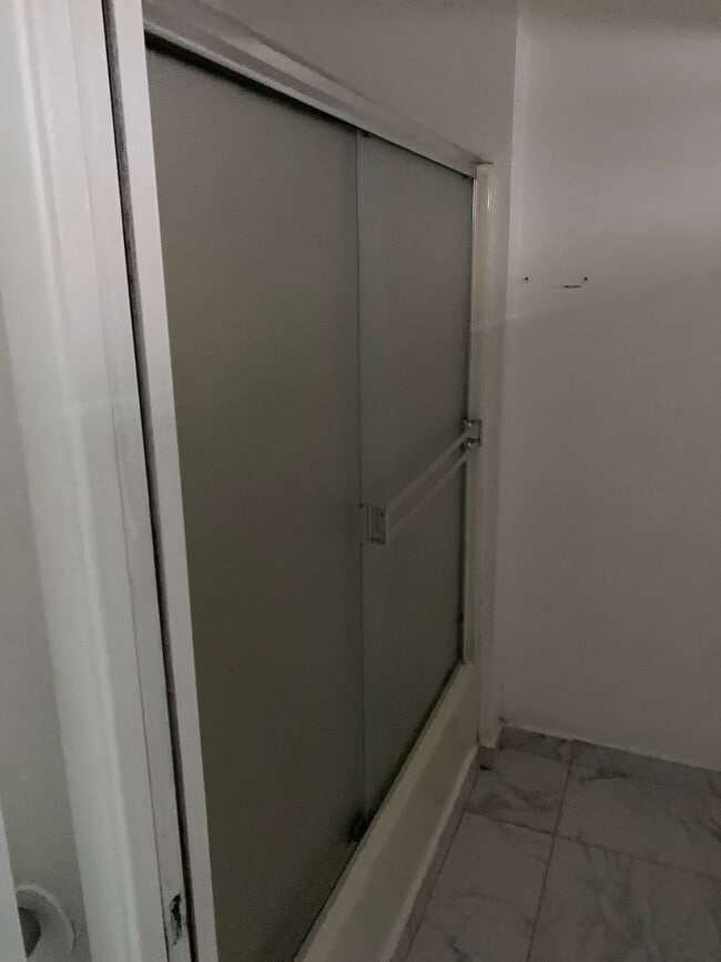 Building Photo - 1030 Kaweah St