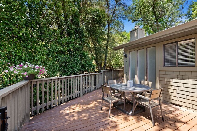 Building Photo - Single Level Luxury Home in Carmichael