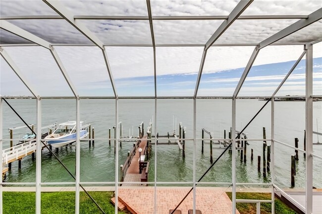 Building Photo - 218 Sand Key Estates Dr