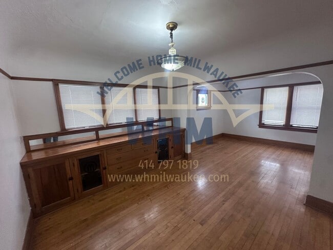 Building Photo - 1603 E Hampshire St