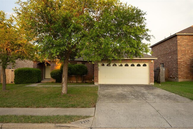 Primary Photo - 2214 Milan Dr