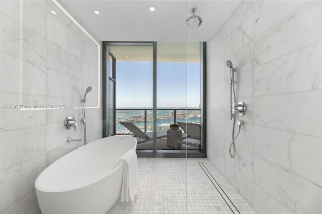 Building Photo - 500 Alton Rd