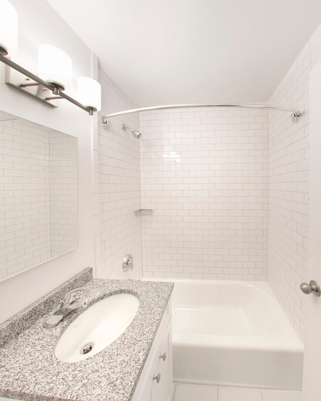 Building Photo - 2375 E 3rd St