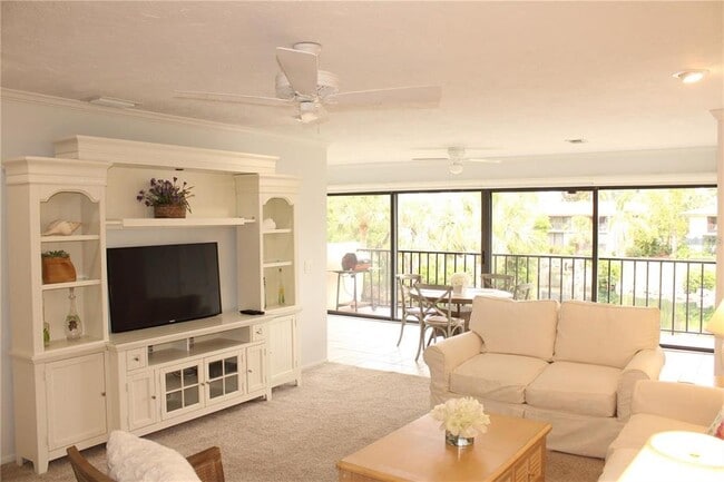 Building Photo - 6472 Seagull Dr