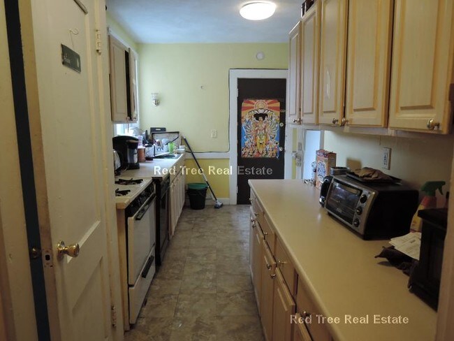 Building Photo - 1711 Commonwealth Ave