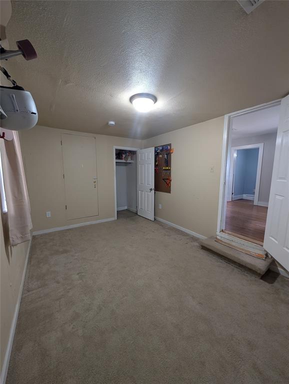 Building Photo - 101 Maple Ln