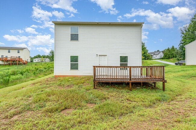 Building Photo - Charming Home for Rent in Thomasville – Pe...