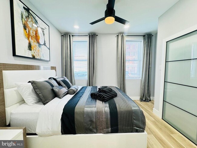 Building Photo - 1324 N 5th St