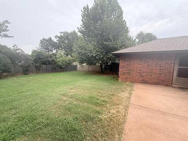 Building Photo - 405 Partridge Ln
