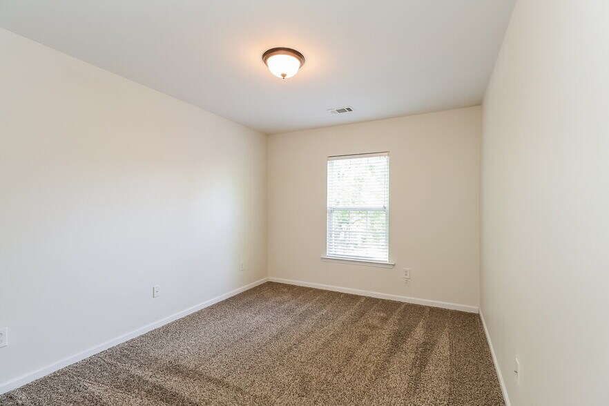 Building Photo - 9572 Turning Wheel Dr