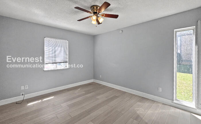 Building Photo - 2812 Georgetown Dr