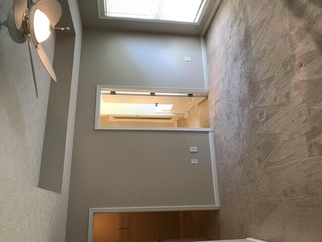 Building Photo - 25 Devonshire Dr